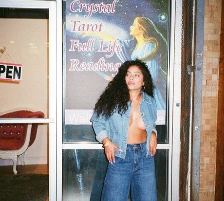 Kiana Lede pornstar adult images