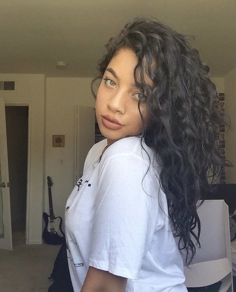 Kiana Lede porn actress archive