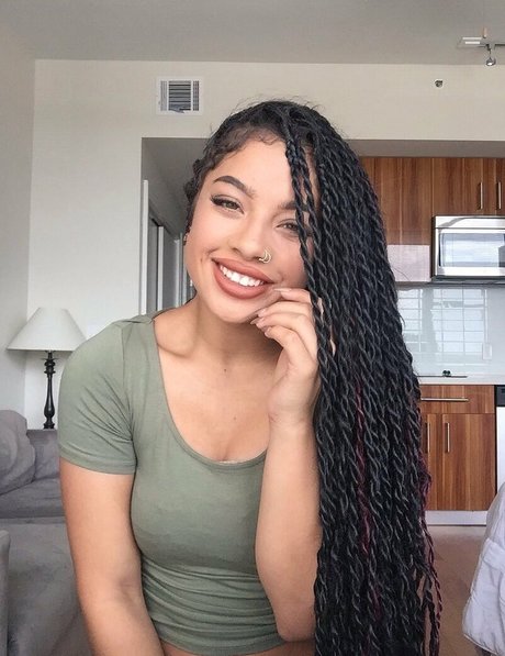 Kiana Lede porn actress pictures