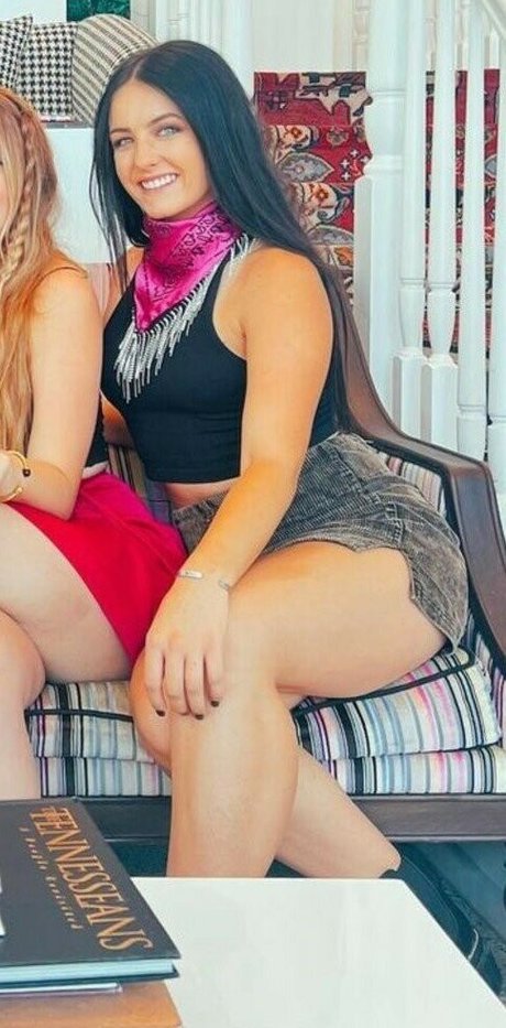 Alex Taylor nude actress pictures