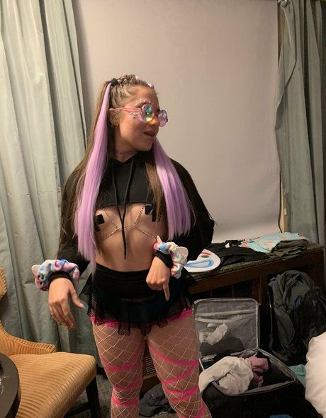 lindseygress model picture