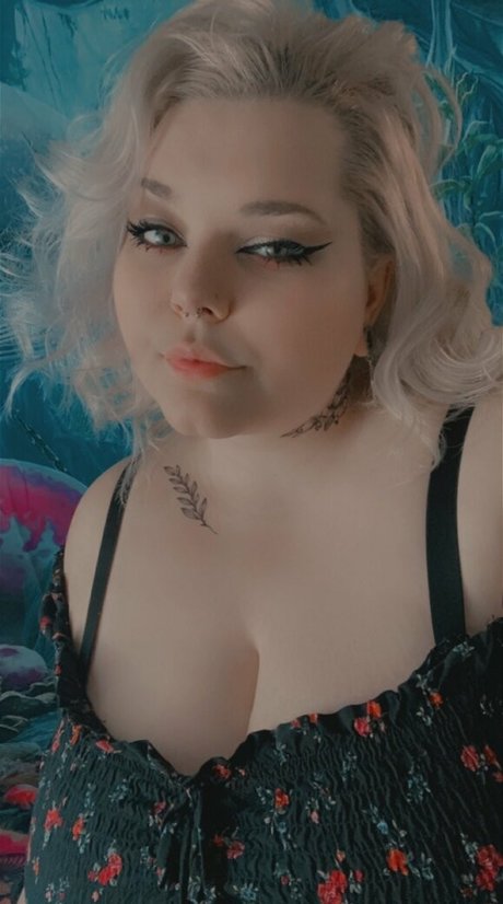 ivorystarr1 hot actress picture