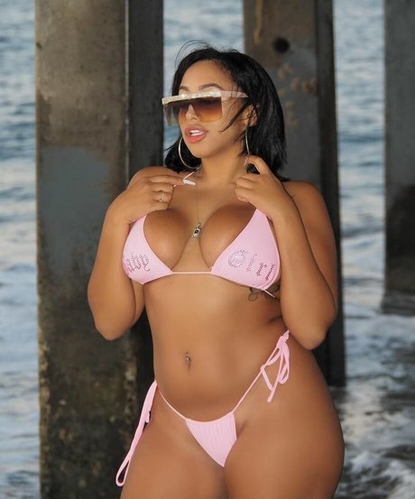 cristina celii sexy pornstar pic