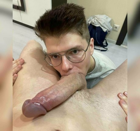 itsliamgold star hot pictures