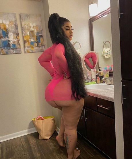 Megan Velez sex model pics