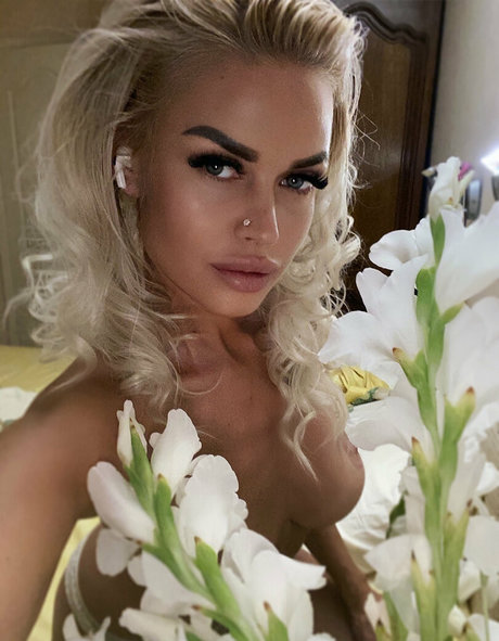 fit miley model nude img