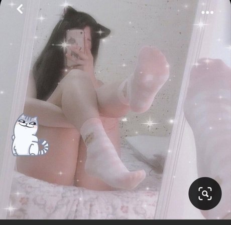 Miaunyae star sexy pics