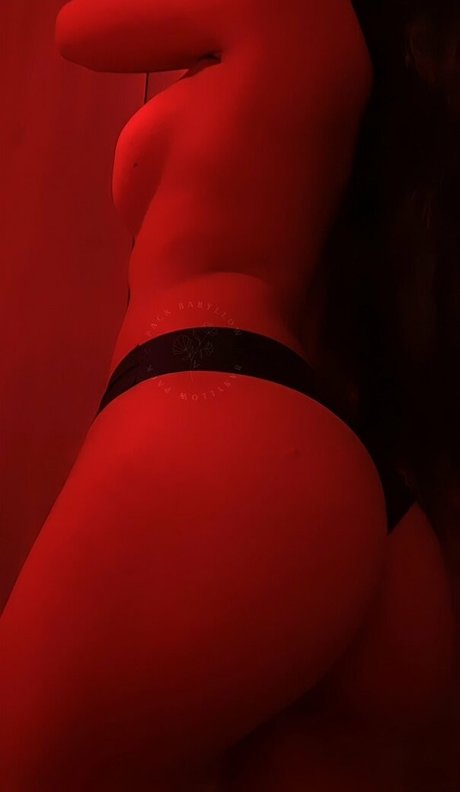 Miaunyae art star picture