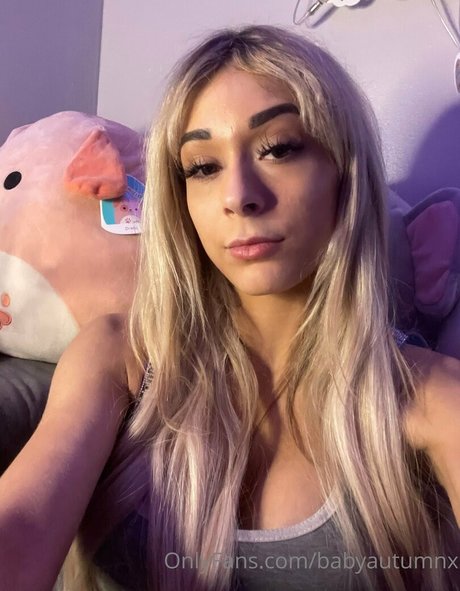 babyautumnx model pornographic picture