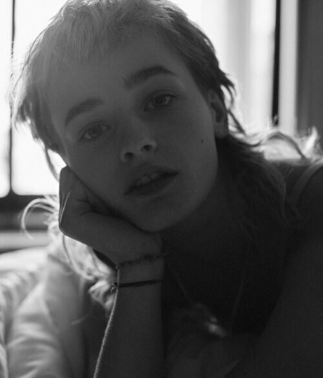 Esther McGregor naked model galleries