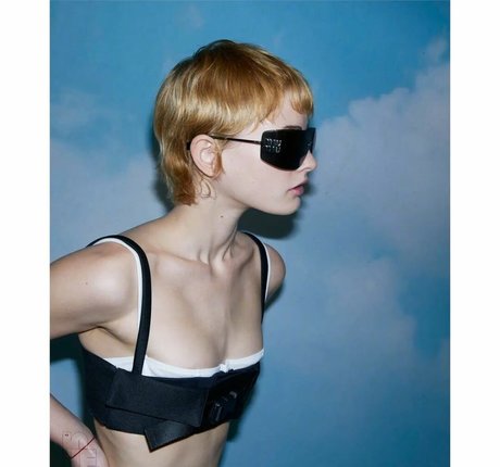 Esther McGregor star xxx pic