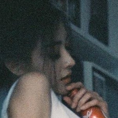 BunnyMutmai model erotic photo