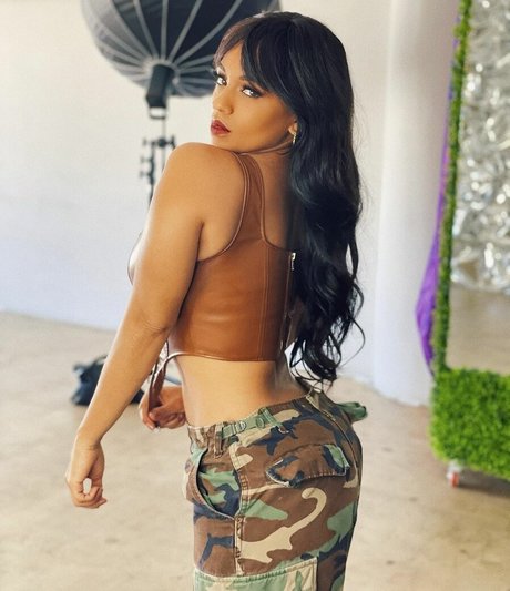 surprise anal onlyfans beautiful pic