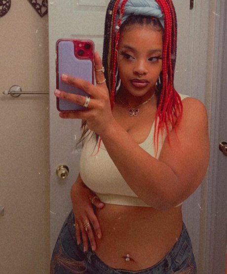 KandiiiKain star perfect pic