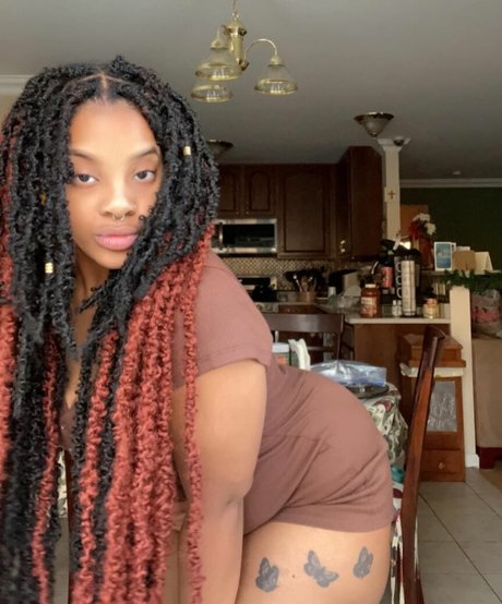 KandiiiKain nudes actress images