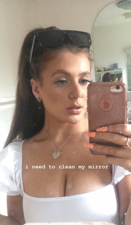 Beth G art pornstar pictures