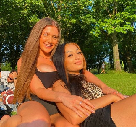 Beth G sexy star images