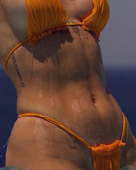 Julia Roemmelt hot model gallery