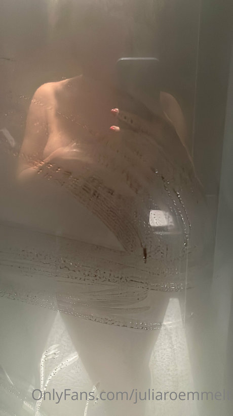 Julia Roemmelt erotic pornstar images