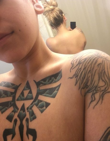 ashessmokahontas exclusive model images