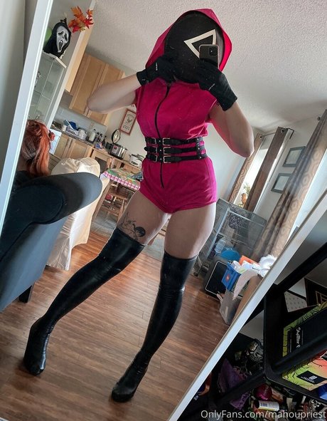 mahoupriest best model photos