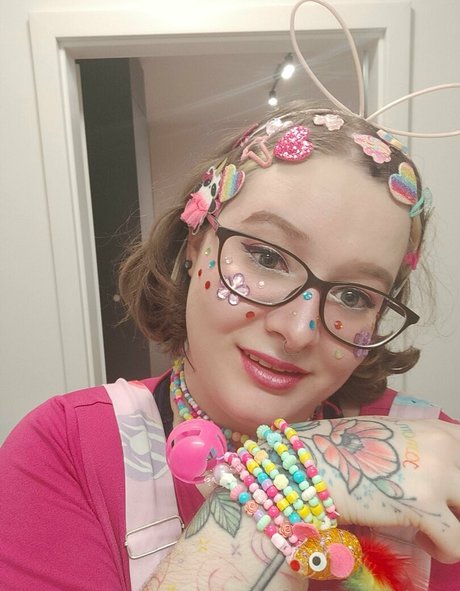 shyfattyunicorn model high quality img