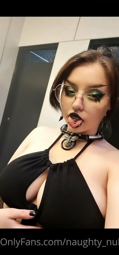 naughty nuka star perfect photo