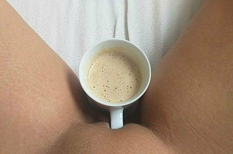 aneshereforu pornstar pretty pic