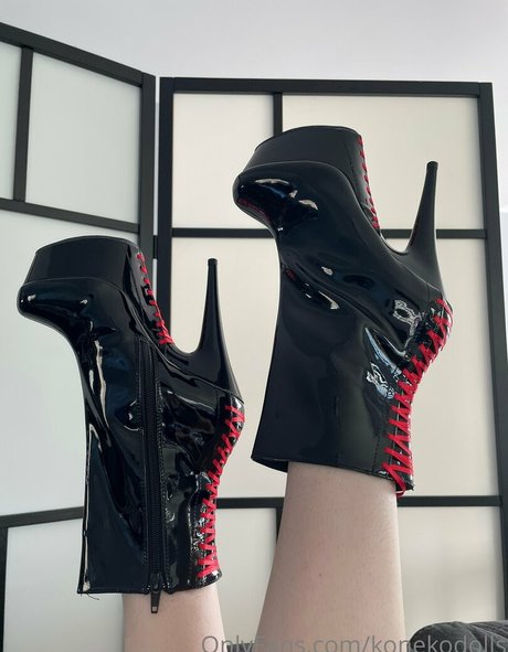 konekodolls nice star photo