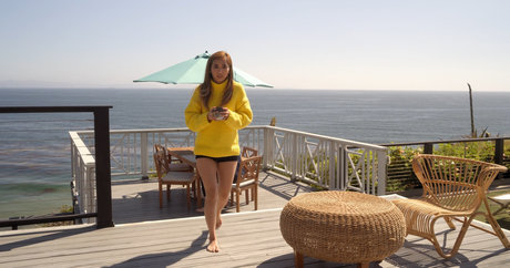 Brenda Song nice actress pics