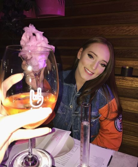 Dannielle Ashurst nudes model pic