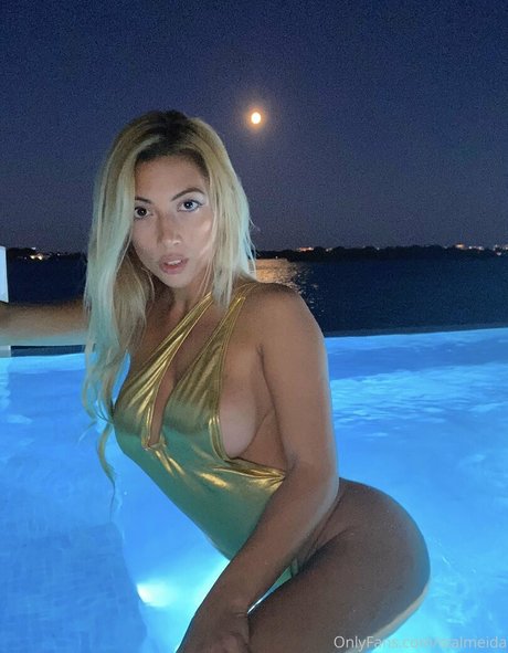 stalmeida star sexy gallery