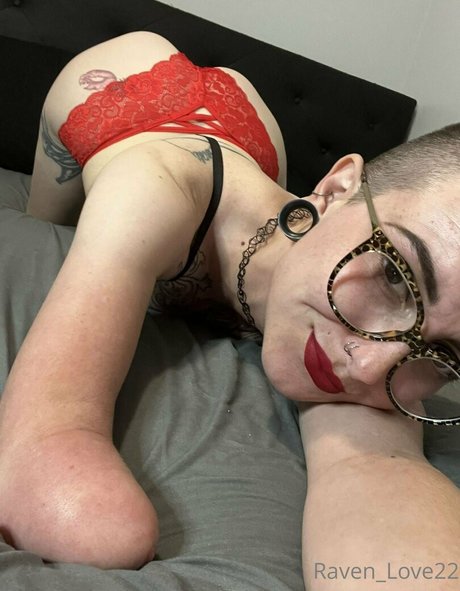 raven love22 pornographic star image