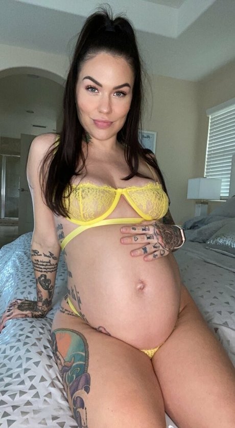 karmens library hot actress photos