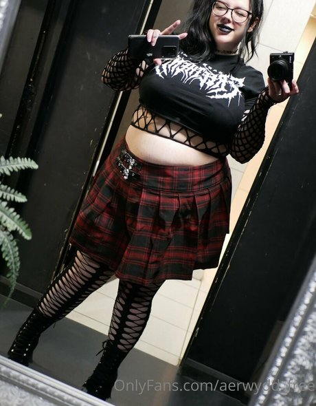 aerwydd free free actress galleries