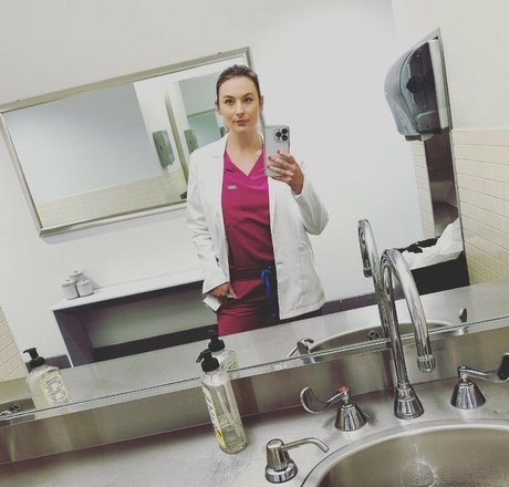 That Er Nurse nice model gallery