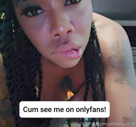 gabbyryanfree nude model picture