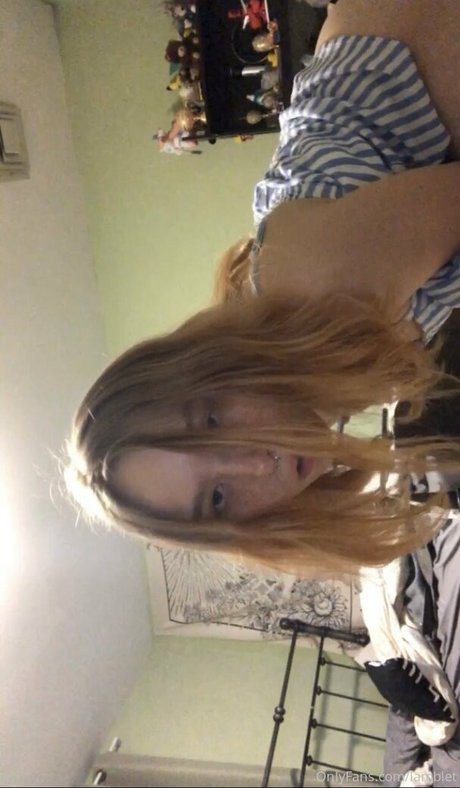 lamblet pornstar perfect photos