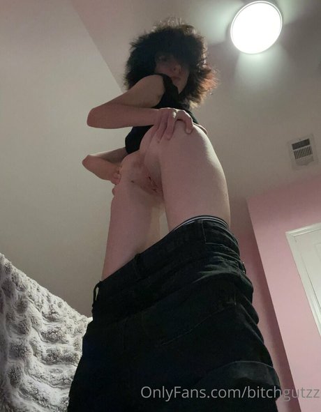 bitchgutzz star gallery