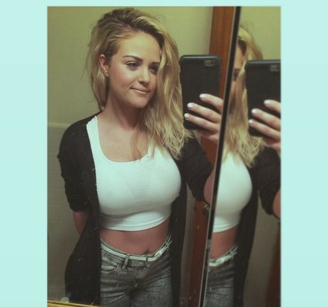 Autumn C pornstar pretty galleries