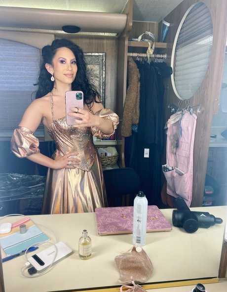 Cheryl Burke naked star images