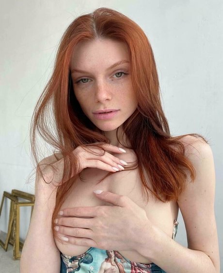 Victoria Kolodko exclusive star pics