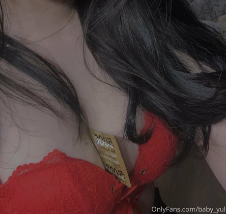 baby yul adult actress pic