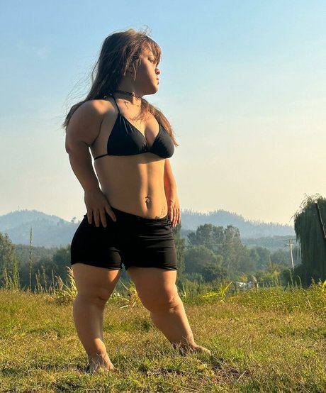 Jomini Dancer hot actress galleries