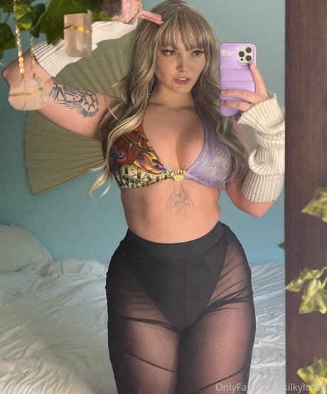 Silkylace0 pornstar free img