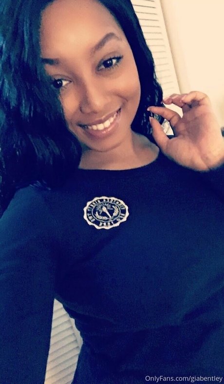 giaonlyfans sex actress photo