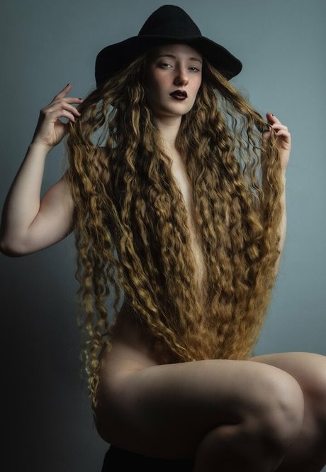 Sidney Rubino model top img