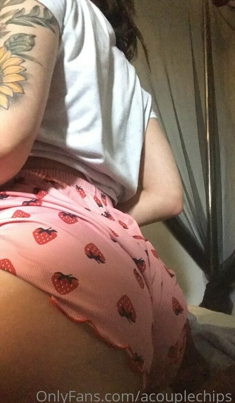 acouplechips exclusive actress picture