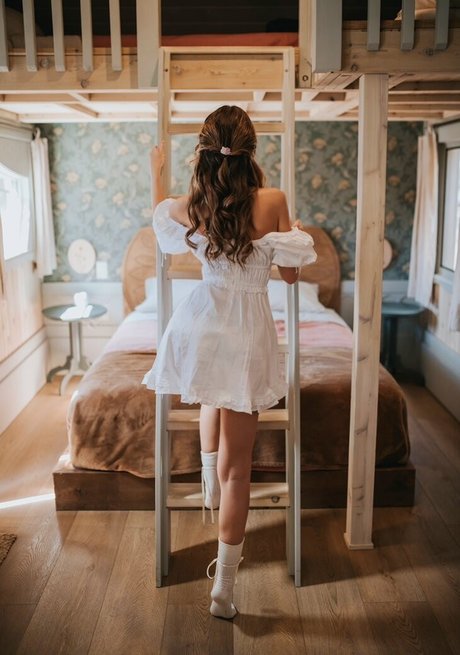 withsylvie hot star images