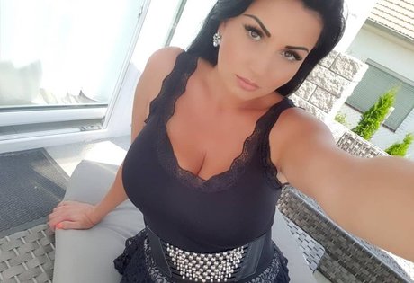 Rita Kyslinger sexy actress images